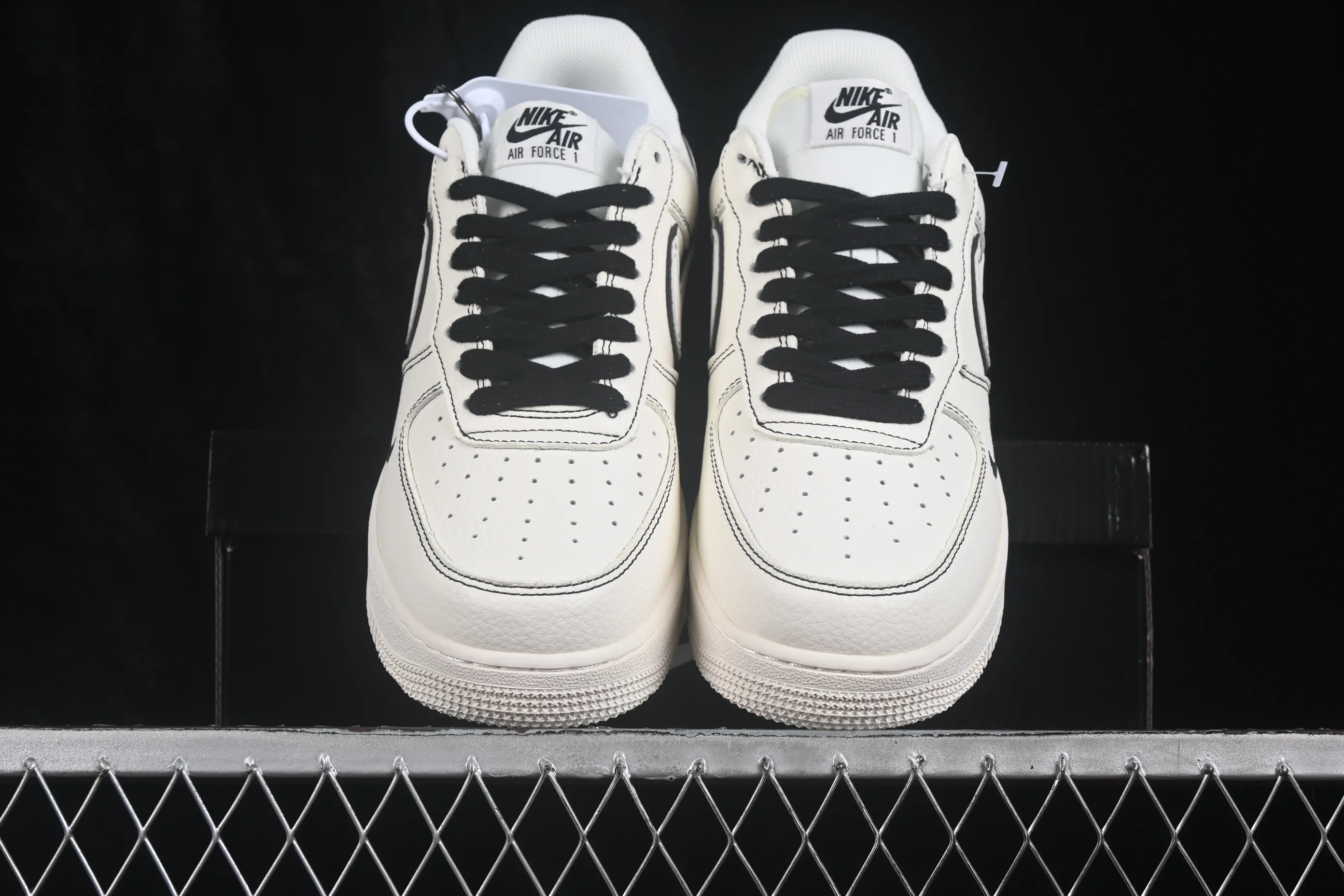 All categories Nk Air Force 1 Air Force series Nk Air Force 1 Low Air Force low-top Nike Air Force 1'07 Low joint model Air Force 1 low-top casual sneakers DN9688-118